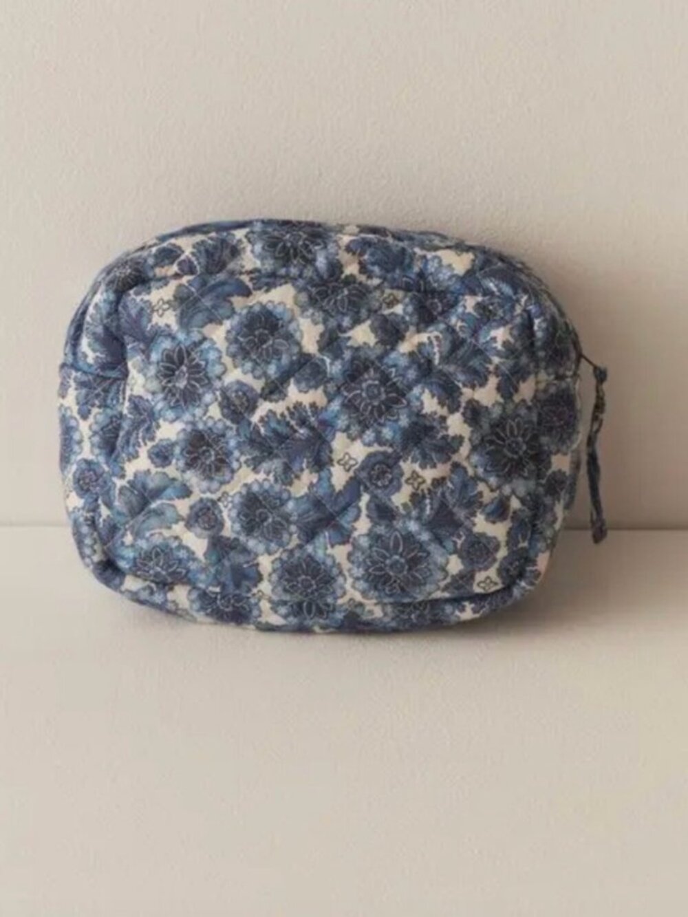 Dôen NWT Holloway Pouch in Bleu Soleil Fleurit